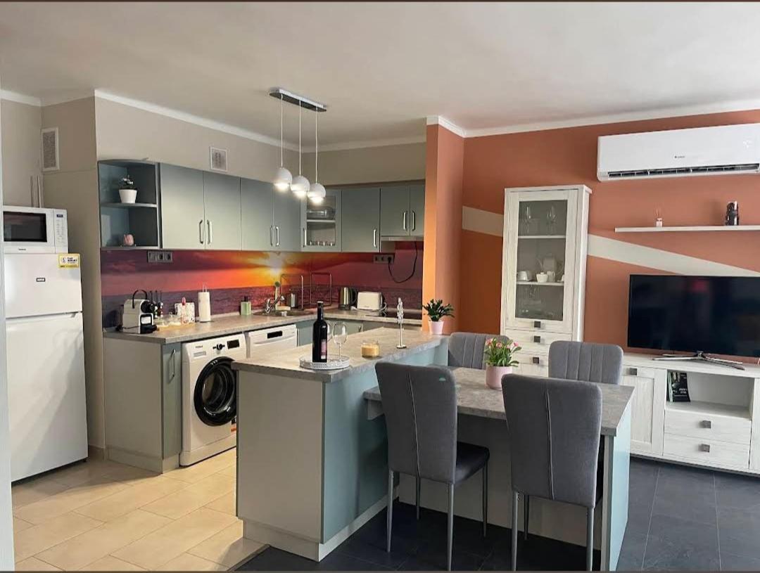 Krisztina Apartman Apartment Salgotarjan Exterior photo